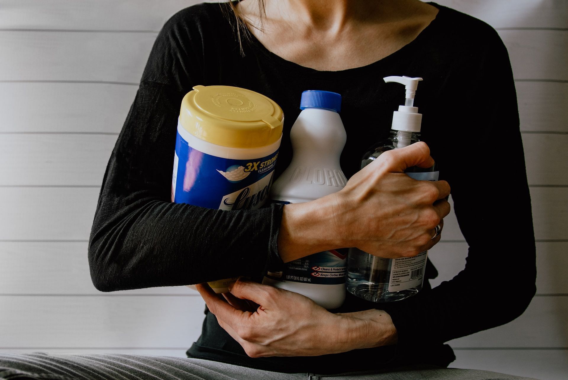 Constipation and fever (Photo by Kelly Sikkema on Unsplash)
